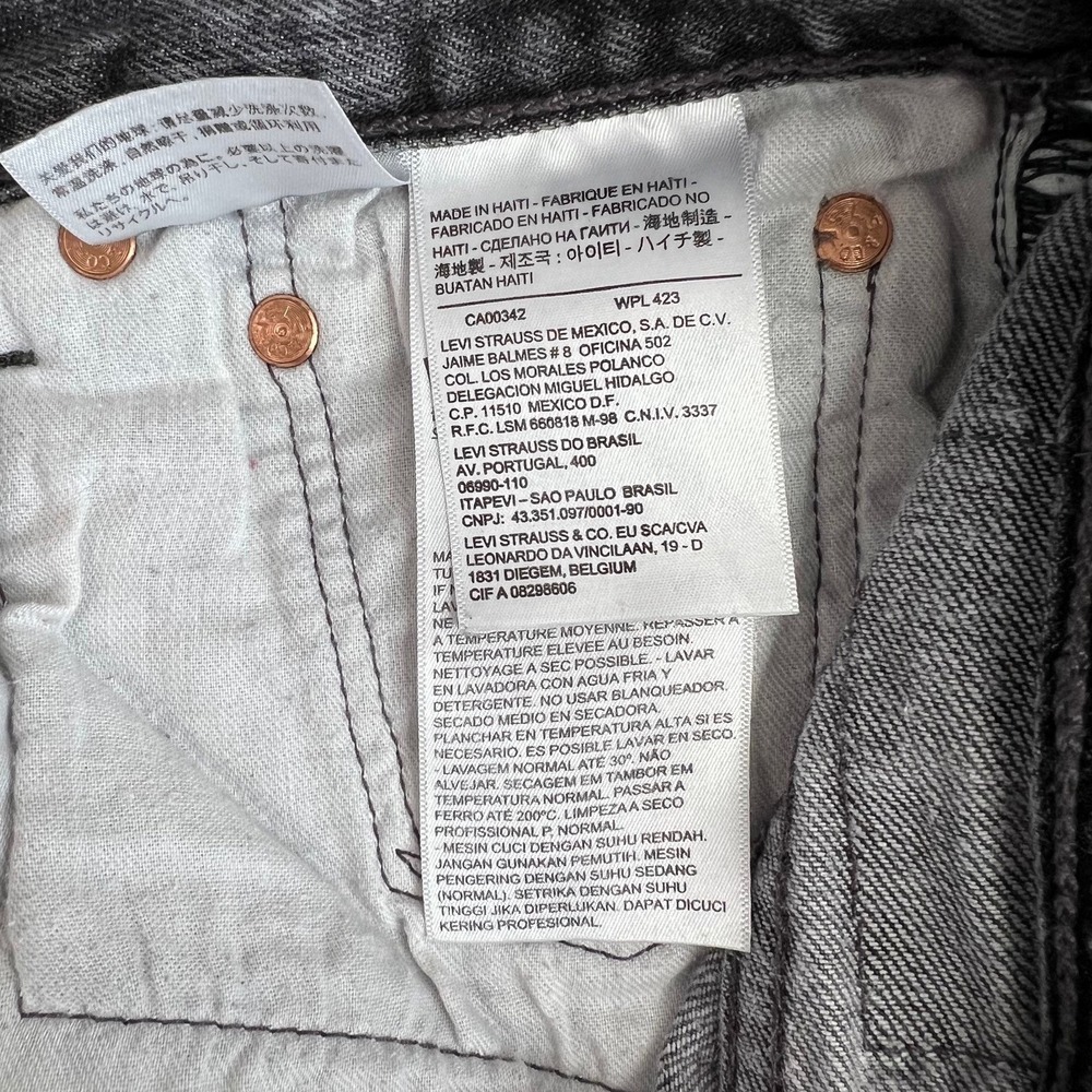 Levi's 501 Straight Leg Button Fly Jeans Faded Black Distressed Men 33 x 32 - Picture 13 of 15